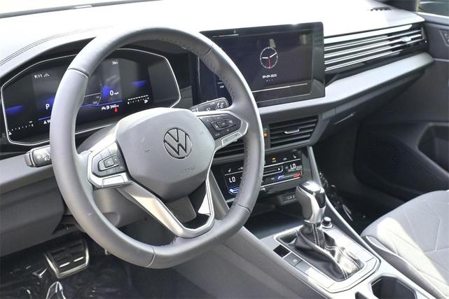 Photo of 2025 Platinum Gray Metallic Volkswagen Jetta