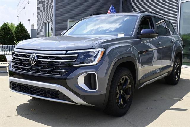 Photo of 2025 Pure Gray Volkswagen Atlas