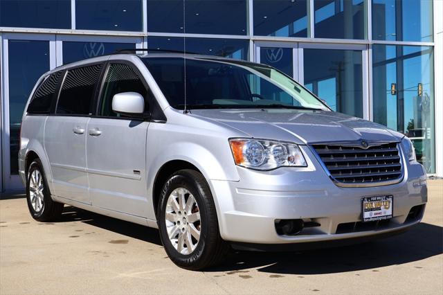 2008 Chrysler Town & Country