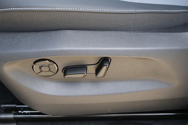 Photo of 2025 Platinum Gray Metallic Volkswagen Tiguan
