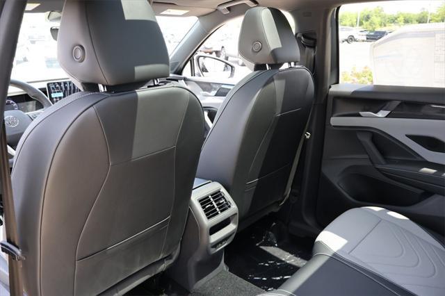 Photo of 2025 Platinum Gray Metallic Volkswagen Tiguan