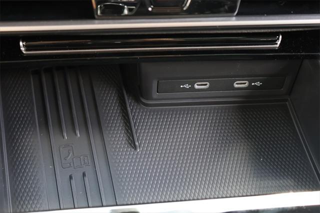 Photo of 2025 Pure Gray Volkswagen Atlas Cross Sport