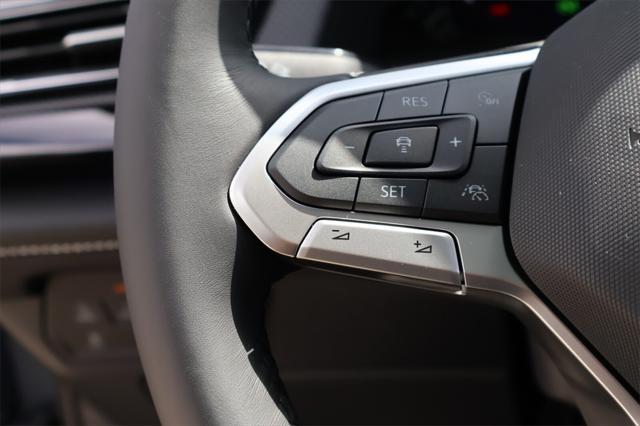 Photo of 2025 Pure Gray Volkswagen Atlas Cross Sport