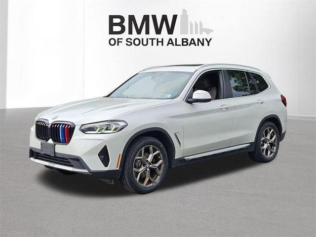 Photo of 2022 Mineral White Metallic BMW X3