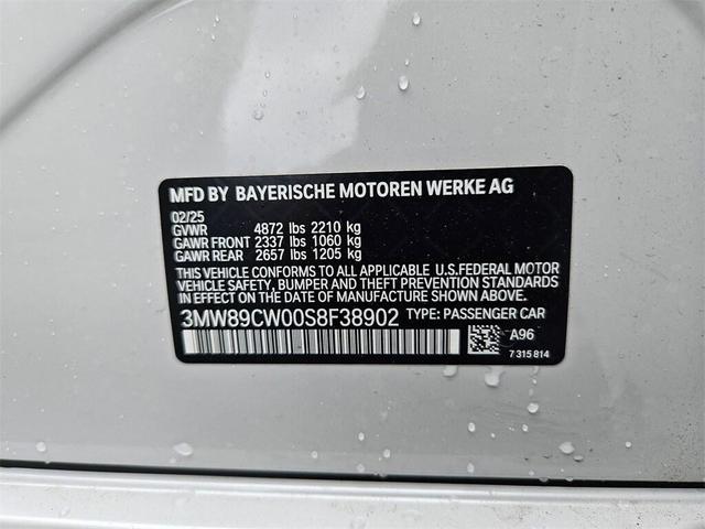 Photo of 2025 Mineral White Metallic BMW 330