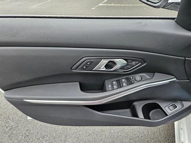 Photo of 2025 Mineral White Metallic BMW 330