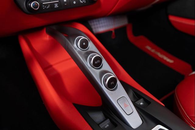 Photo of 2021 Grigio Titanio Metallic Ferrari 812 GTS