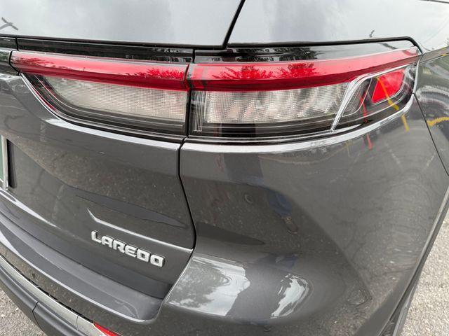 Photo of 2025 Metallic Jeep Grand Cherokee