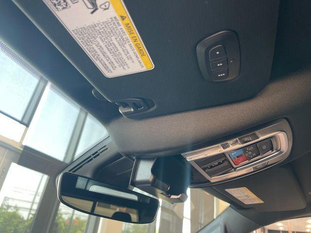Photo of 2025 Granite Crystal Clearcoat Metallic RAM 1500