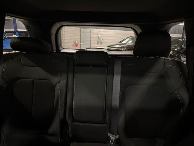 Photo of 2025 Silver Zynith Jeep Grand Cherokee