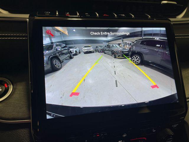 Photo of 2025 Metallic Jeep Grand Cherokee L