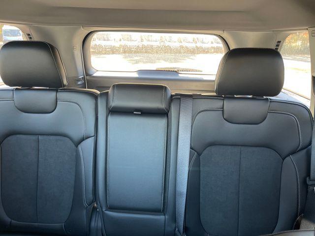 Photo of 2025 Diamond Black Jeep Grand Cherokee