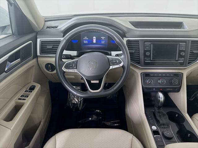 Photo of 2022 Pure White Volkswagen Atlas