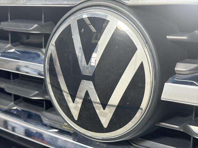 Photo of 2022 Pure White Volkswagen Atlas