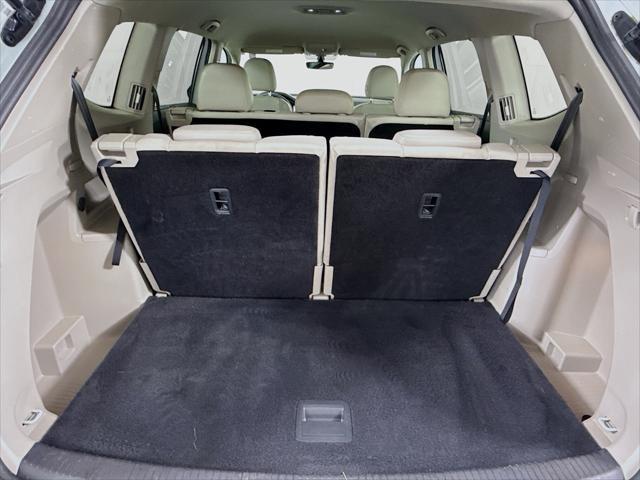Photo of 2022 Pure White Volkswagen Atlas