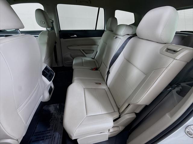 Photo of 2022 Pure White Volkswagen Atlas