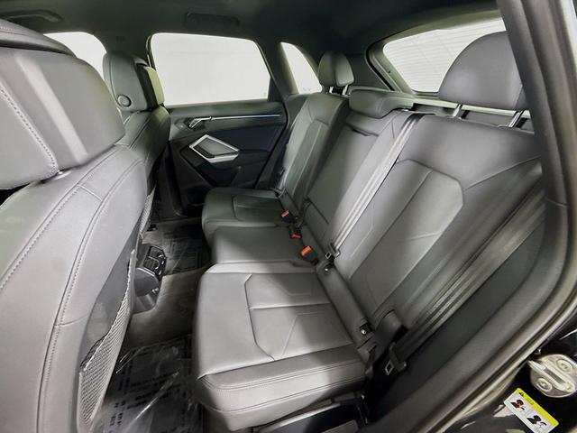 Photo of 2022 Mythos Black Metallic Audi Q3