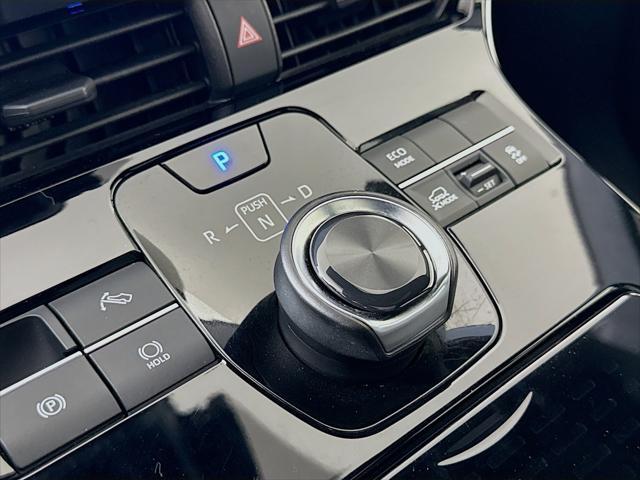 Photo of 2023 Wind Chill Pearl Toyota bZ4X