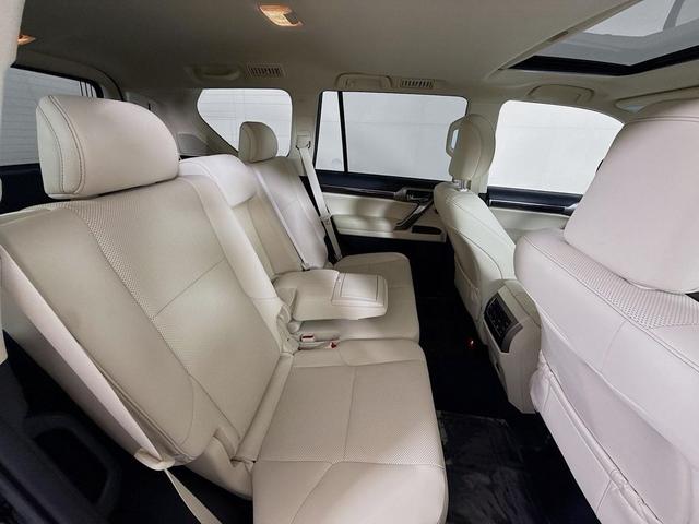 Photo of 2023 Black Lexus GX 460