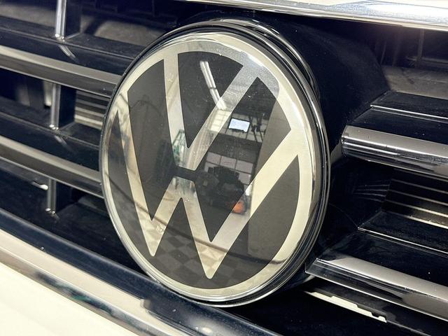 Photo of 2022 Pure White Volkswagen Tiguan