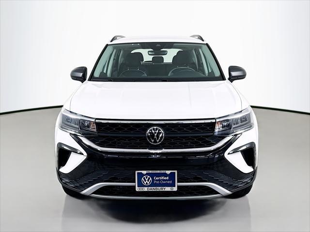 Photo of 2024 Pure White Volkswagen Taos