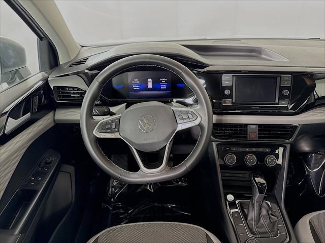 Photo of 2024 Pure White Volkswagen Taos