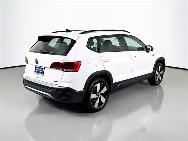 Photo of 2024 Pure White Volkswagen Taos