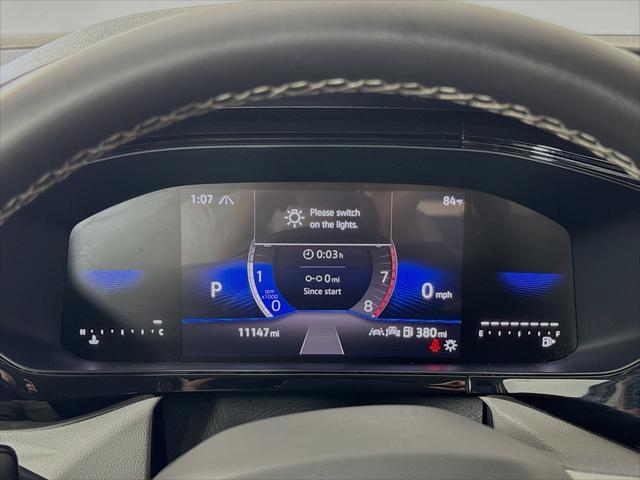 Photo of 2024 Pure White Volkswagen Taos