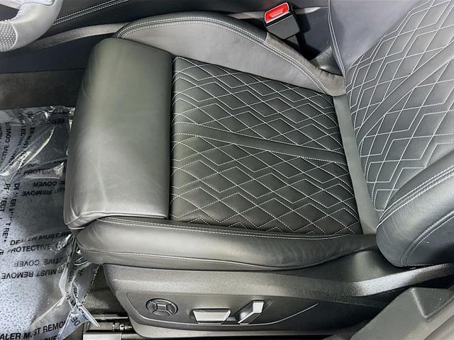 Photo of 2021 Daytona Gray Pearl Effect Audi S7
