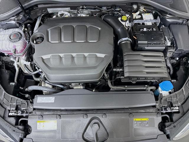 Photo of 2025 Manhattan Gray Metallic Audi A3