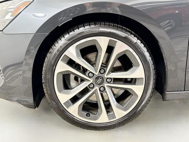 Photo of 2025 Manhattan Gray Metallic Audi A3