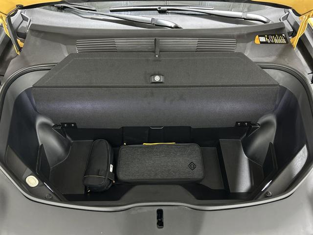Photo of 2023 Compass Yellow Rivian R1S