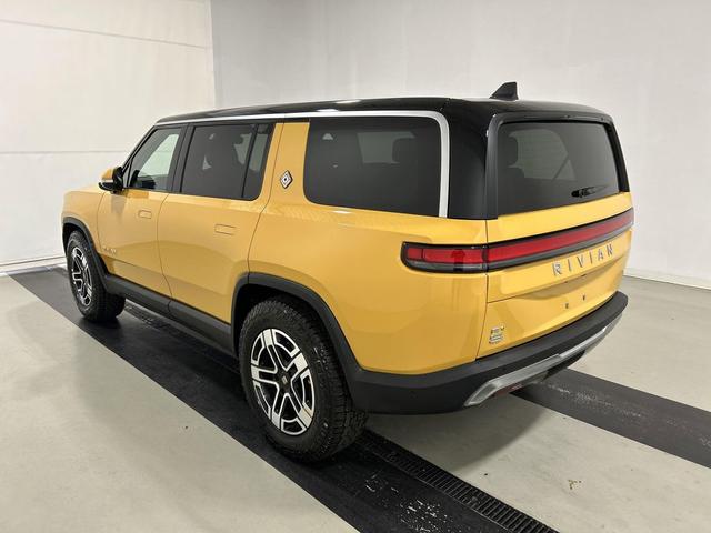 Photo of 2023 Compass Yellow Rivian R1S