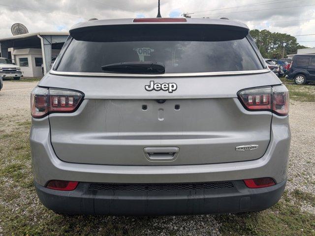 Photo of 2018 Billet Silver Metallic Clearcoat Jeep Compass