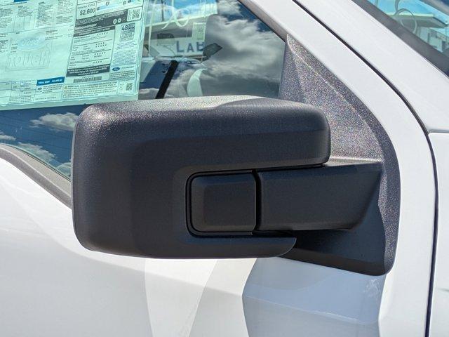 Photo of 2025 Oxford White Ford F-150