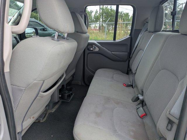 Photo of 2018 Arctic Blue Metallic Nissan Frontier