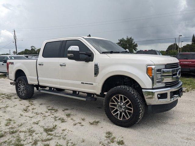 Photo of 2019 White Platinum Tri-Coat Metallic Ford F-250