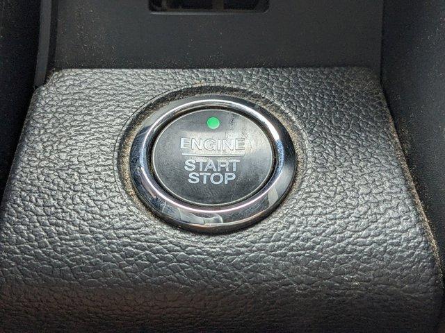 Photo of 2019 White Platinum Tri-Coat Metallic Ford F-250