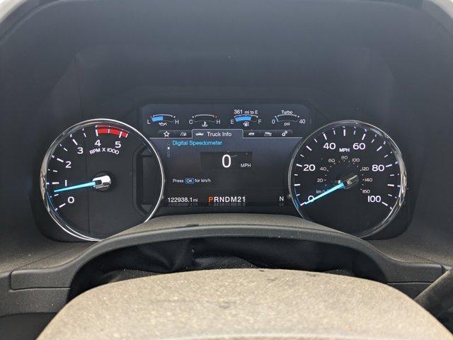 Photo of 2019 White Platinum Tri-Coat Metallic Ford F-250
