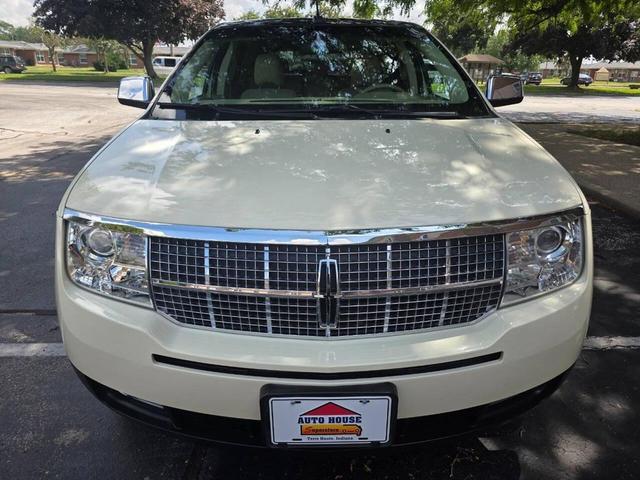 Photo of 2007 Cream Lincoln MKX