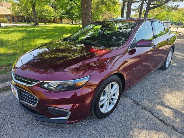 Photo of 2016 Red Chevrolet Malibu