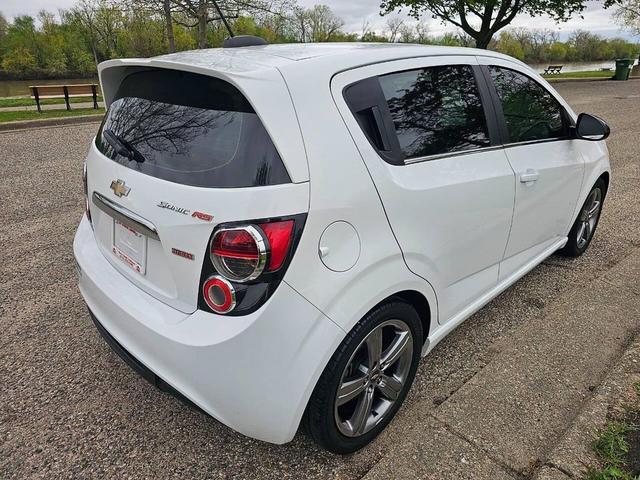 Photo of 2015 White Chevrolet Sonic