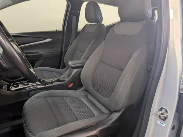 Photo of 2023 Silver Flare Metallic Chevrolet Bolt EUV