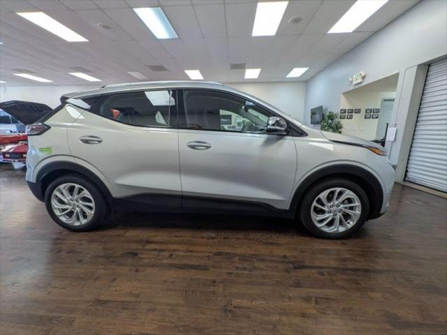 Photo of 2023 Silver Flare Metallic Chevrolet Bolt EUV