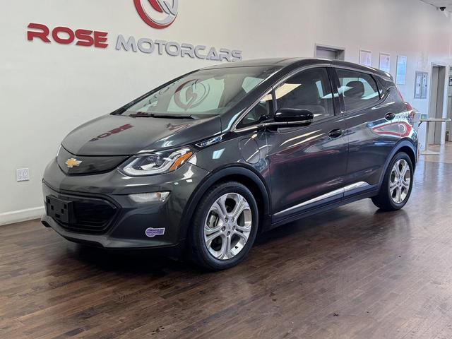Photo of 2018 Nightfall Gray Metallic Chevrolet Bolt EV
