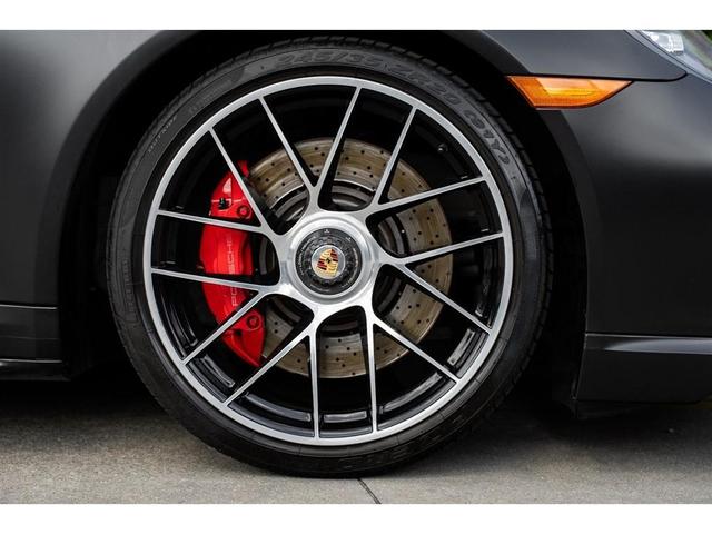 Photo of 2017 Black Porsche 911