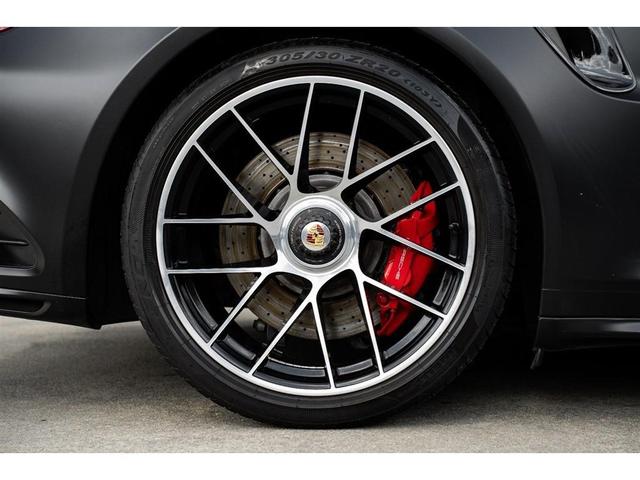 Photo of 2017 Black Porsche 911