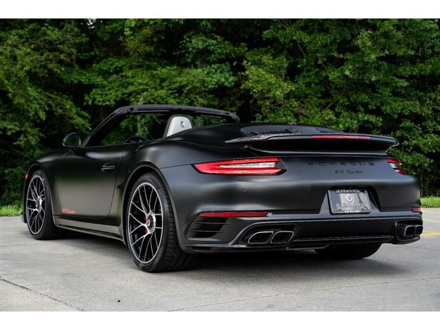Photo of 2017 Black Porsche 911
