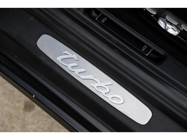 Photo of 2017 Black Porsche 911