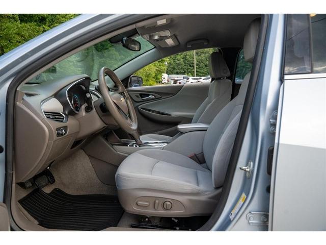 Photo of 2018 Blue Chevrolet Malibu